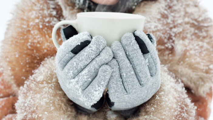 why are mittens warmer than gloves