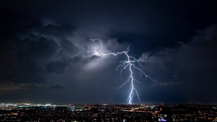 why are thunderstorms dangerous