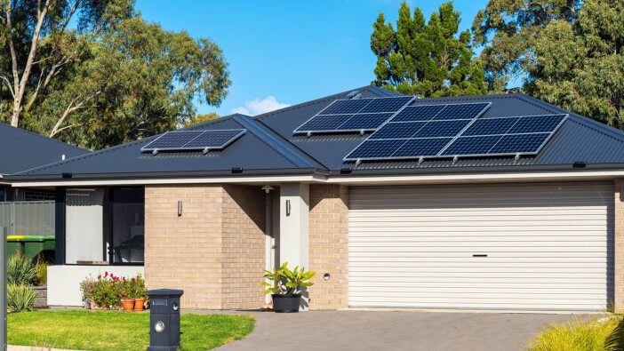 why do solar cells need an inverter