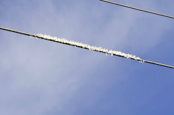 ice-power-lines_1257095