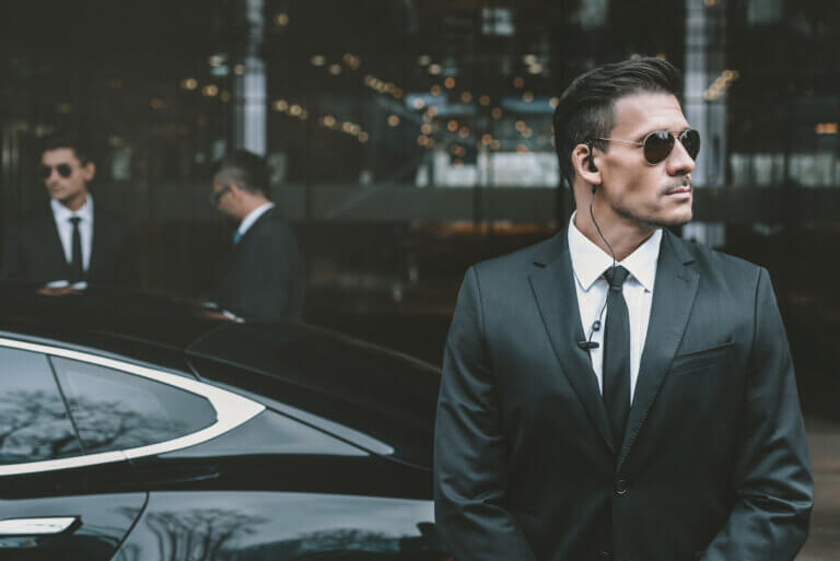 6+ Reasons Why Bodyguards Wear Elegant Suits