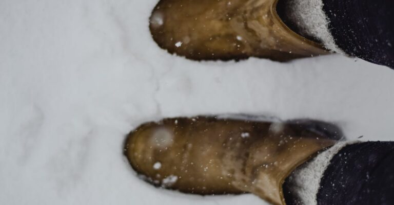 10 Best Thermal Socks for Cold Weather Emergencies That Keep Everyone Safe