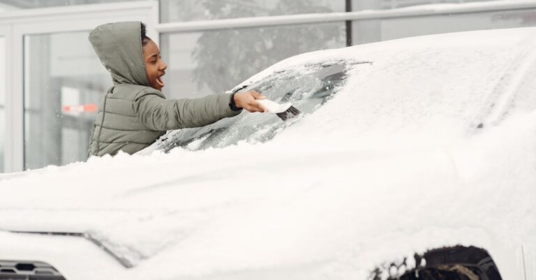 10 Best Ice Scrapers for Winter Driving That Keep Everyone Safe