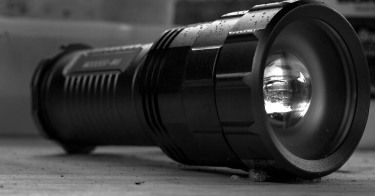 10 Best Flashlights with Rechargeable Batteries for Emergencies That Keep Everyone Safe