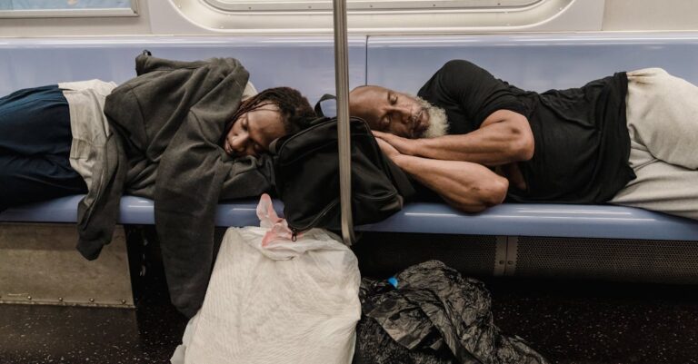 12 Best Compact Sleeping Bags for Bug-Out Bags That Keep Everyone Safe
