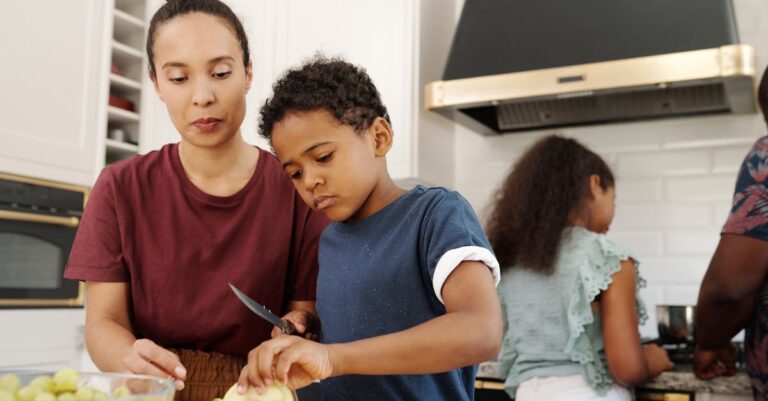 7 Meal Prepping Strategies for Busy Families That Save Time and Sanity