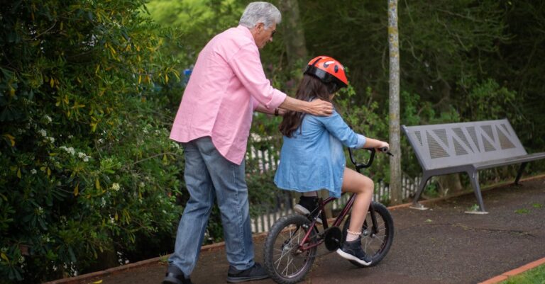 10 Outdoor Skills for Family Bonding and Safety That Build Confidence