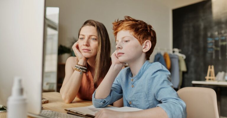 7 Ways Integrating Foraging into Home Schooling Enriches Natural Learning