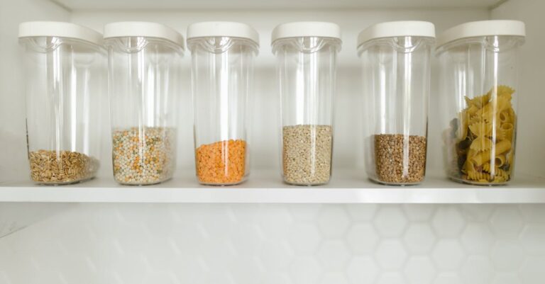 9 Best Practices for Organizing a Family Pantry That Save You Time