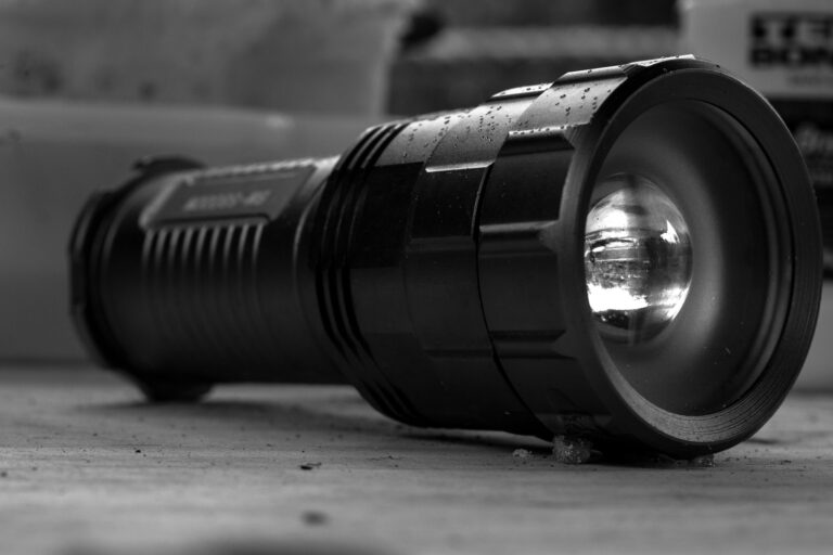 10 Best Portable Lights for Dark Situations That Keep Everyone Safe