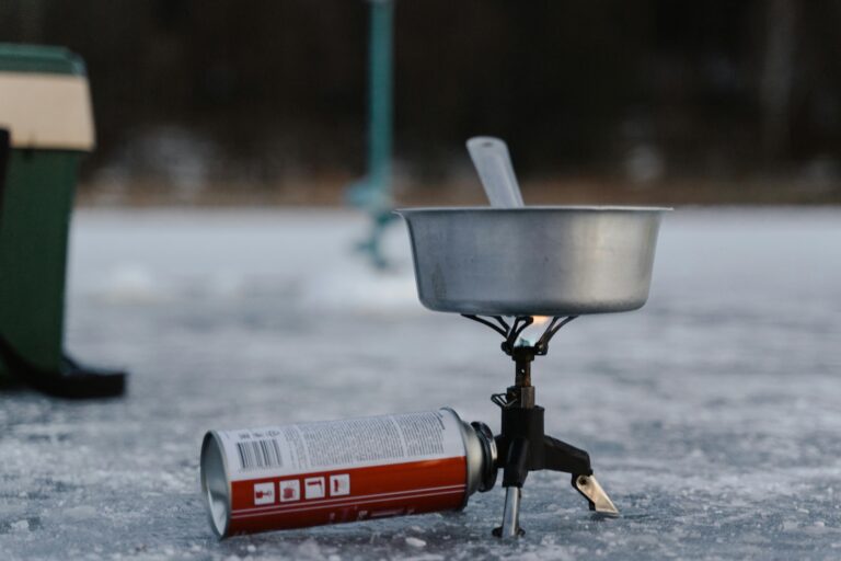 10 Best Alternative Cooking Methods for Power Outages That Keep Everyone Safe