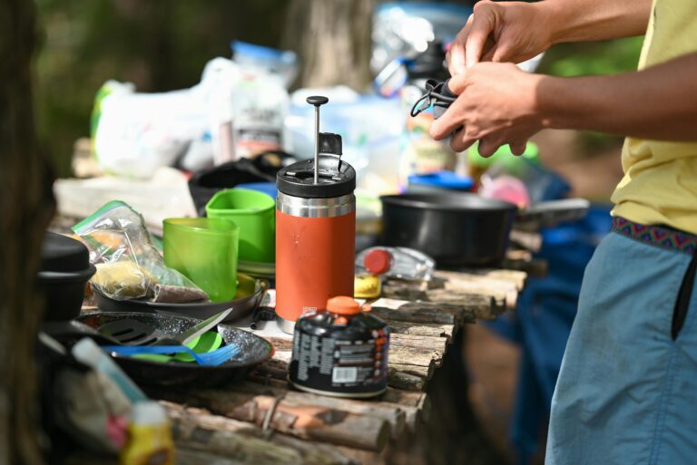 8 Easy Steps to Make a Homemade Rocket Stove Using What You Have