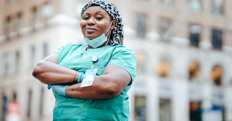 7 Ways of Building Resilience Through Community Ties That Strengthen Bonds